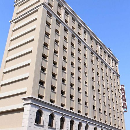 Fushin Hotel - Tainan Bagian luar foto