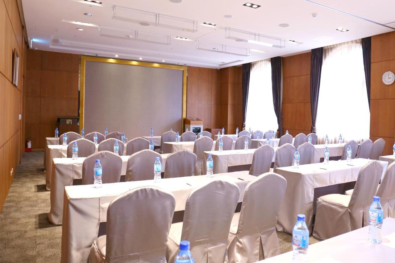 Fushin Hotel - Tainan Bagian luar foto